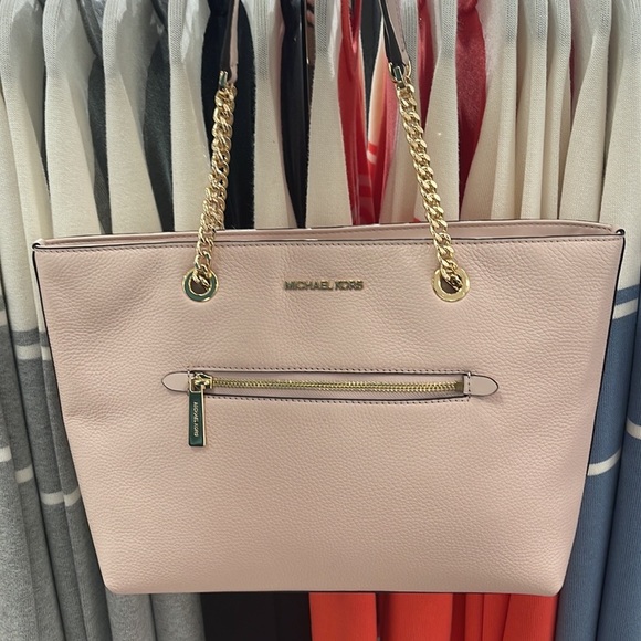MICHAEL KORS
Jet Set Medium Front Zip Pebbled Leather Chain Tote 
Powder Blush - Picture 8 of 16
